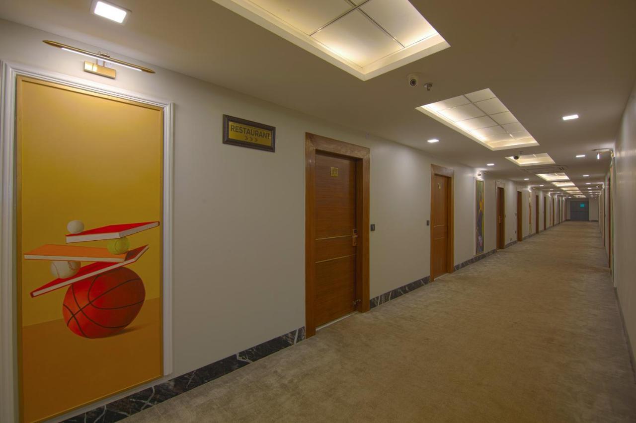 Hotel Bay Laurel Retreat Faridabad Bagian luar foto