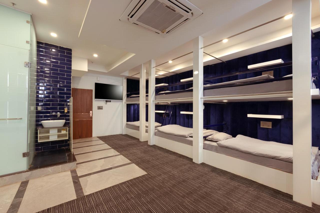 Hotel Bay Laurel Retreat Faridabad Bagian luar foto